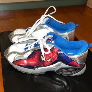 2004 Spider-Man 2 Sneakers Size 8